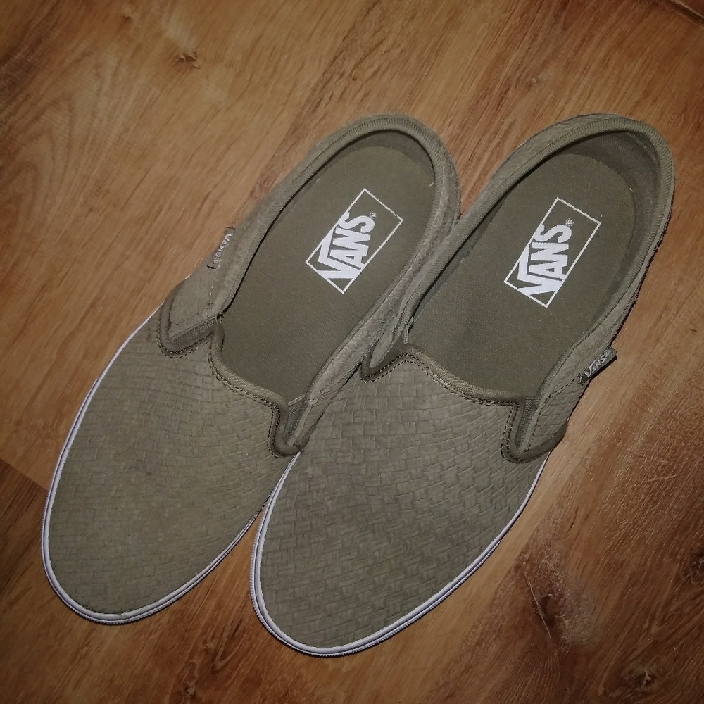 Vans slip on